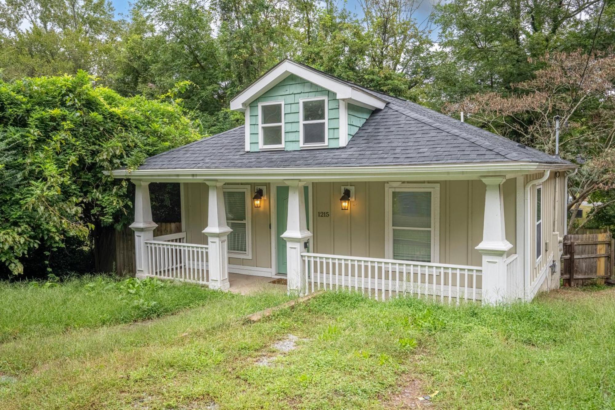 Charming 2Br Bungalow 4 Minutes To Duke University Дарем Экстерьер фото