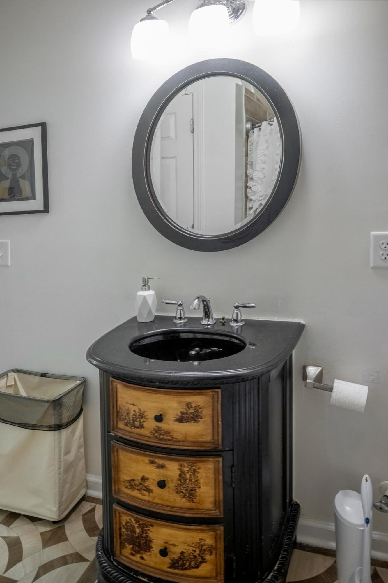 Charming 2Br Bungalow 4 Minutes To Duke University Дарем Экстерьер фото